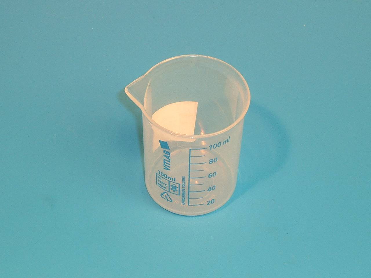 Béchers en plastique – 100 ml